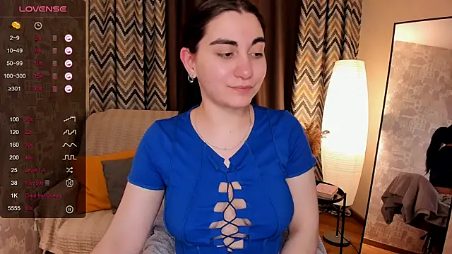 hannacheekss  online show from 1, 3, 2025