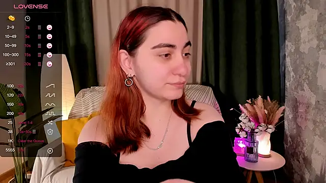 hannacheekss  online show from 24, 3, 2026