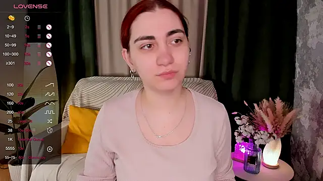 hannacheekss  online show from 24, 4, 2026