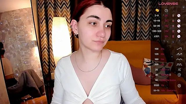 hannacheekss  online show from 27, 4, 2026