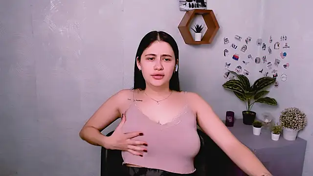 AliceSexyyy  online show from 17, 9, 2025