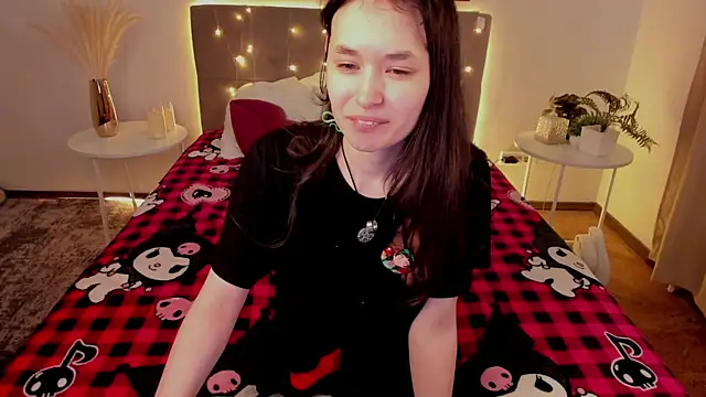Snapshot of Emily_Strikeee chatting on 18, 5, 2026 Emily Strikeee online show from 18, 5, 2026