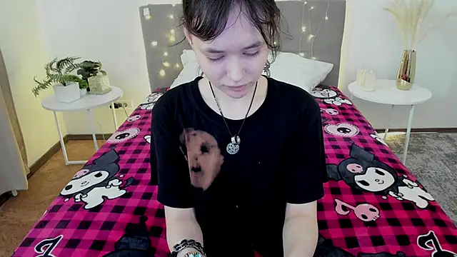 Snapshot of Emily_Strikeee chatting on 28, 5, 2026 Emily Strikeee online show from 28, 5, 2026
