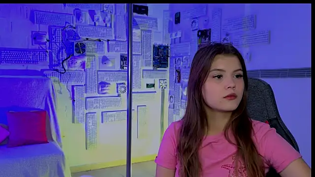 EvaThopson online show from 2, 10, 2025