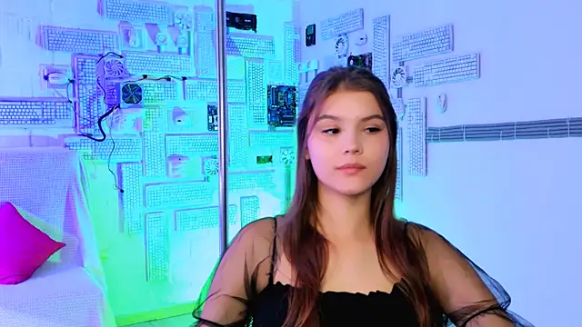 EvaThopson online show from 12, 10, 2025