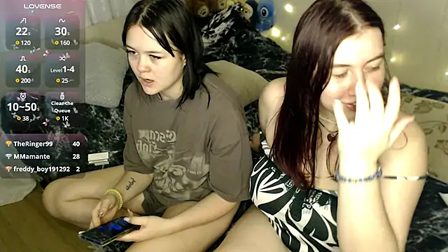 Snapshot of BettyandRich_ chatting on 24, 1, 2025 BettyandRich online show from 24, 1, 2025