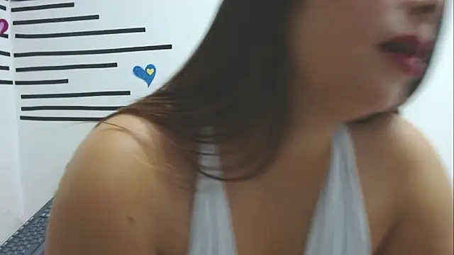 Emawalker  online show from 29, 9, 2025