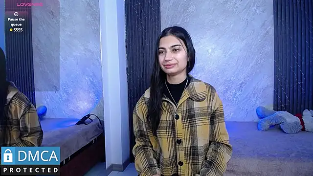 SolBeaumont1 online show from 8, 2, 2025