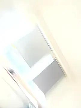 charris stefannia online show from 23, 4, 2026