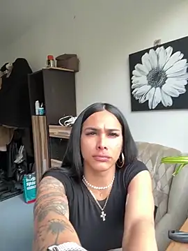 charris stefannia online show from 24, 4, 2026