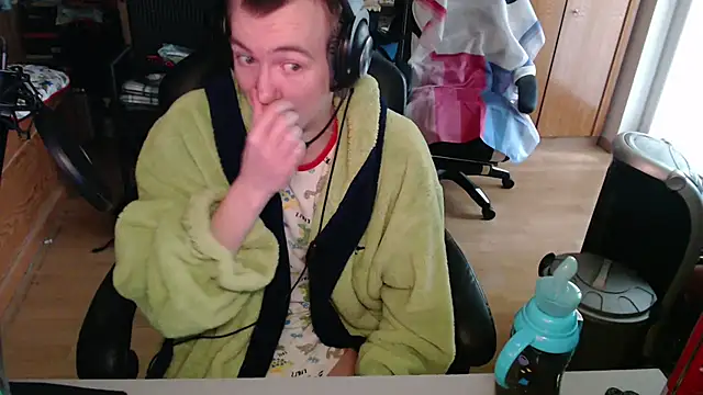 BabyDracoDarkfang online show from 25, 4, 2026