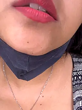 Snapshot of Black_baby chatting on 27, 11, 2025 Black baby online show from 27, 11, 2025