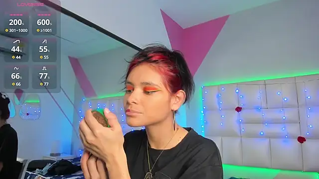 Snapshot of Salome_rouse1 chatting on 14, 3, 2025 Salome rouse1 online show from 14, 3, 2025