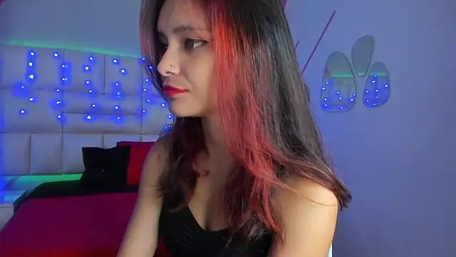 Snapshot of Salome_rouse1 chatting on 22, 10, 2025 Salome rouse1 online show from 22, 10, 2025