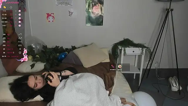 SweetyDeviliya online show from 22, 2, 2025