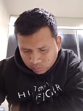 Snapshot of zeta29 chatting on 20, 10, 2025 zeta29 online show from 20, 10, 2025