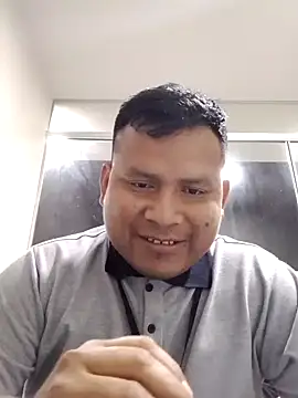 Snapshot of zeta29 chatting on 4, 11, 2025 zeta29 online show from 4, 11, 2025