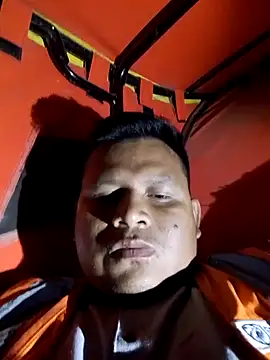 Snapshot of zeta29 chatting on 9, 11, 2025 zeta29 online show from 9, 11, 2025