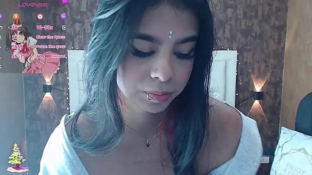 Snapshot of EMALINDA__HILSS chatting on 23, 12, 2024 EMALINDA HILSS online show from 23, 12, 2024