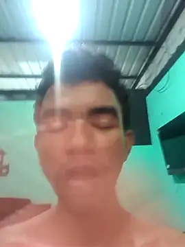 Reynold2608 online show from 11, 4, 2026