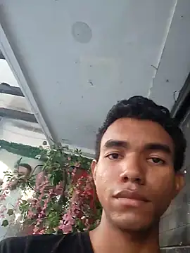 Reynold2608 online show from 27, 4, 2026