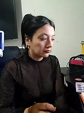 Snapshot of mao-duraznitt chatting on 23, 12, 2025 mao-duraznitt online show from 23, 12, 2025