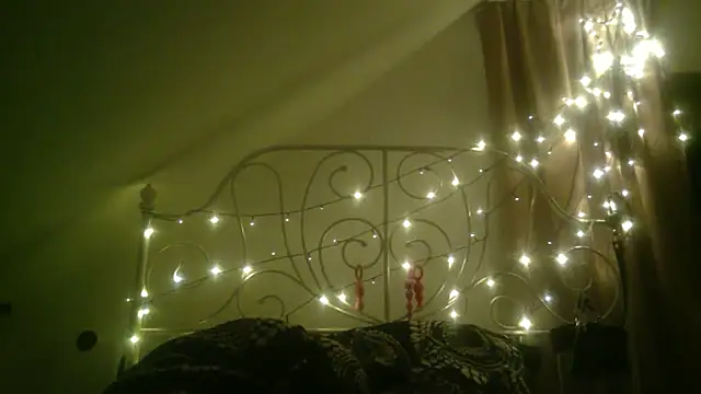 DevilsAngel13 online show from 15, 12, 2024