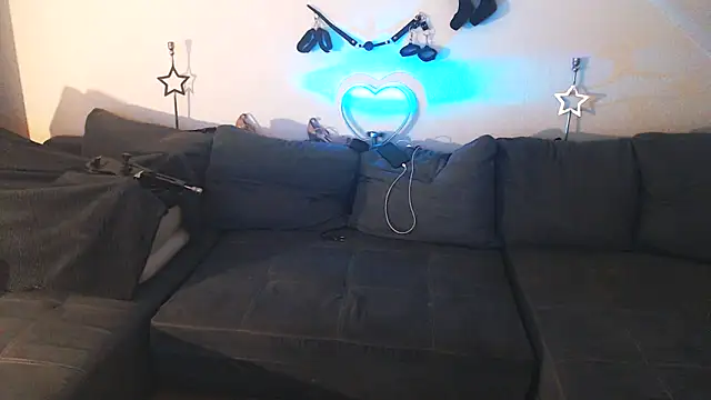 DevilsAngel13 online show from 20, 3, 2025