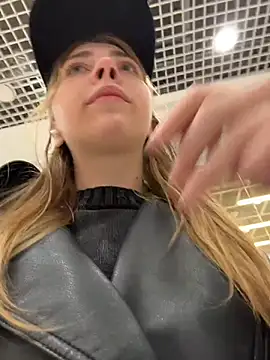 Sunny   Bunny online show from 26, 9, 2025