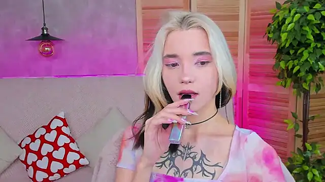 as1an girlfriend online show from 27, 2, 2025