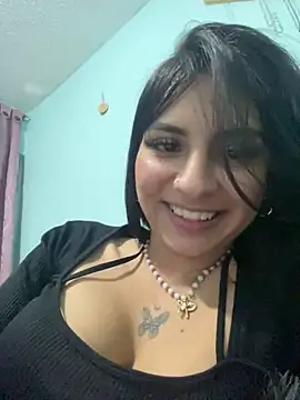 Snapshot of Hilary_pinkk chatting on 24, 12, 2024 Hilary pinkk online show from 24, 12, 2024