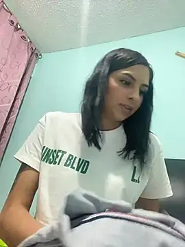 Snapshot of Hilary_pinkk chatting on 25, 12, 2024 Hilary pinkk online show from 25, 12, 2024