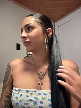 Snapshot of Hilary_pinkk chatting on 27, 9, 2025 Hilary pinkk online show from 27, 9, 2025