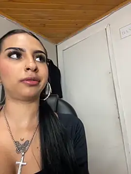 Snapshot of Hilary_pinkk chatting on 10, 10, 2025 Hilary pinkk online show from 10, 10, 2025