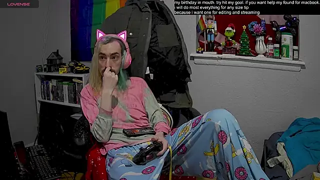 tallnerdyguy online show from 2, 2, 2025