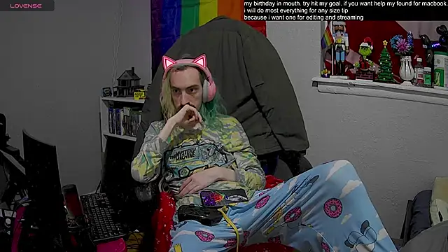 tallnerdyguy online show from 3, 2, 2025