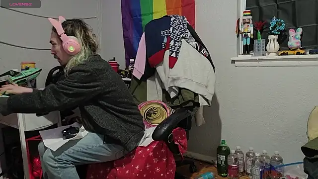 tallnerdyguy online show from 12, 1, 2026