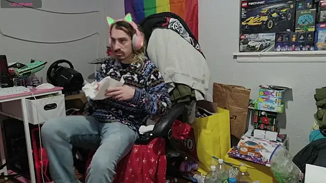 tallnerdyguy online show from 24, 4, 2026