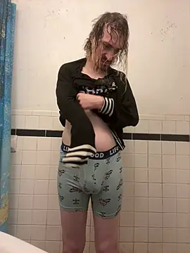 tallnerdyguy online show from 24, 4, 2026