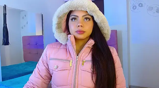 Snapshot of maribelsex303av chatting on 7, 3, 2025 maribelsex303av online show from 7, 3, 2025