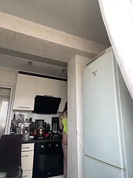 Snapshot of CurlyLara chatting on 4, 3, 2025 CurlyLara online show from 4, 3, 2025