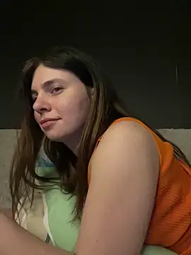 Snapshot of CurlyLara chatting on 5, 3, 2025 CurlyLara online show from 5, 3, 2025