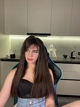 CurlyLara online show from 24, 3, 2026