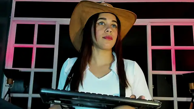 shaidyscott online show from 3, 10, 2025