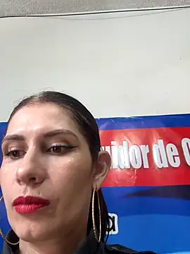 Alysson-- online show from 17, 12, 2025