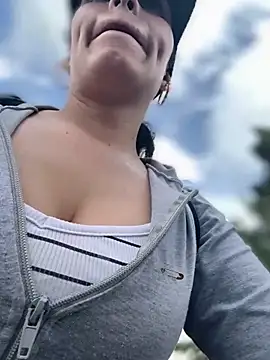 Alysson-- online show from 18, 4, 2026