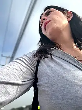 Alysson-- online show from 22, 4, 2026