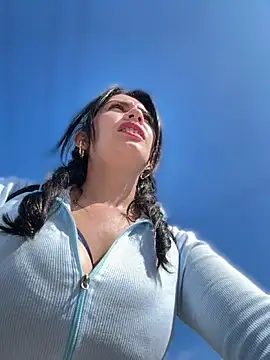 Alysson-- online show from 27, 4, 2026