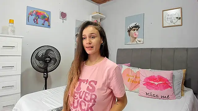 naughtyloverss online show from 23, 6, 2026