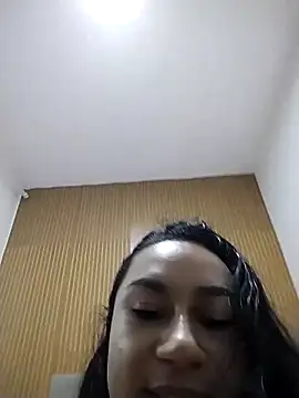 yummi  priv online show from 30, 4, 2026